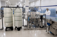 Système de traitement d'eau de puits 4000 LPH, système d'osmose inverse industriel, machine RO avec tête de vanne automatique et pompe doseuse CE