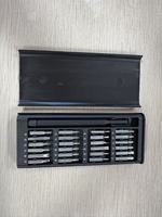 Jeu de mini tournevis de précision 25 pièces pour IPhone poignée en acier de qualité industrielle personnalisé OEM outils de réparation de téléphone portable boîte ABS