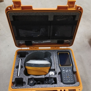 جهاز قياس هاي تارجت V2 للهندسة والمسح، نظام لينك، جهاز استقبال <span class=keywords><strong>RTK</strong></span> <span class=keywords><strong>GNSS</strong></span>، وحدة <span class=keywords><strong>GPS</strong></span> منخفضة التكلفة M400، علامة تجارية صينية بسعر تنافسي - Product Image 2