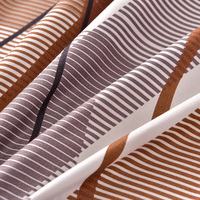 Sıcak Satış Polyester 500TC Özelleştirilmiş Boyutlu Yatak Eteği Düz Renk Tüm Mevsimlerde Mevcut Yumuşak Cilt Dostu Ev ve Otel Kullanımı
