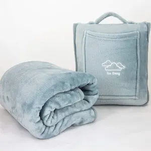 almohada y manta para acampar Suppliers-Polar suave manta de viaje personalizado plegable manta de viaje portátil Manta con bolsillo