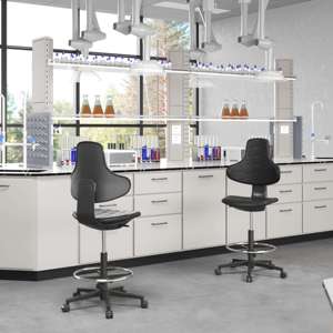 Chaise pivotante de bureau pivotante en cuir Pu de qualité médicale pour ascenseur à gaz de classe 3 réglable Tabouret de laboratoire Pu Chaise de rédaction avec repose-pieds - Product Image 5