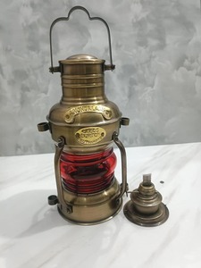 Lanterne en métal fabriquée à la main en Inde avec abat-jour en verre, éclairage vintage pour la décoration de fermes, villas et hôtels, à vendre - Product Image 6