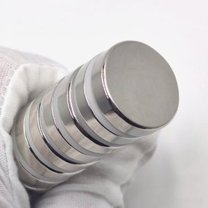 Aimants en néodyme super puissants N35 N38 N40 N42 N45 N48 N50 N52 20*3mm, mini aimants pour réfrigérateur, aimants plats haute puissance - Product Image 5