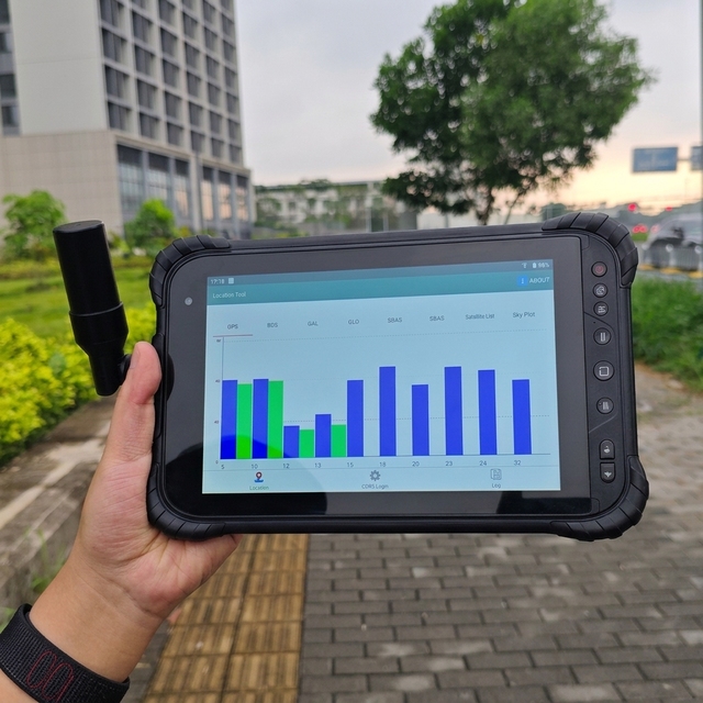 Ip67 Waterproof Rugged Tablet 8Inch 700Nits Rugged Tablet Android with RTK High Precision GPS