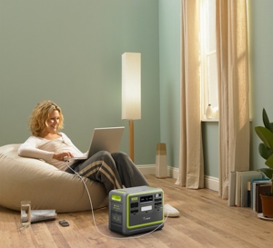 Generatore Solare All-in-One Fossibot 2400W con 2048Wh ad Alta Efficienza per Appassionati di Outdoor, Esigenze di Alimentazione Off-grid e Camper - Product Image 3