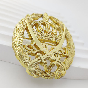 Badge de la Fête Nationale du gouvernement de la Jordanie, en or véritable 24K, avec logo découpé en forme de courbe et motif épée arabe - Product Image 4
