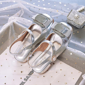 Zapatos de tacón alto para niñas brillantes, zapatos de princesa con lazo plateado para escenario de cumpleaños - Product Image 1