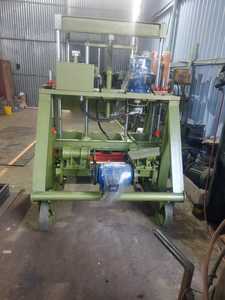 Machine à fabriquer des blocs vibratoires doubles 860 - Product Image 5