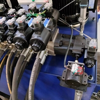 Propre marque PLC contrôleur 3 axes CNC en acier inoxydable servomoteur mandrin Tube cintreuse tuyau et tube étirer cintreuses
