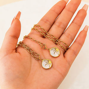 Collar de Acero Inoxidable con Baño de Oro Real de 18K, Diseño de Sol y Luna, con Colgante de Moneda de Nácar Natural, <span class=keywords><strong>Joyería</strong></span> para Mujer, Resistente al Deslustre - Product Image 4