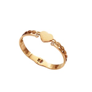 Bracelet manchette en acier inoxydable plaqué or 18 carats PVD, motif cœur gravé « Forever Love » pour femme |   Hypoallergénique et imperméable - Product Image 5