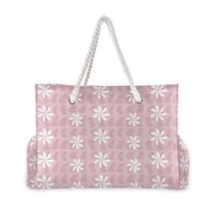 Sac de plage en nylon imprimé de fleurs de tiaré rose hawaïennes, avec poignée en corde, sac de plage personnalisé pour femmes avec poches - Product Image 2