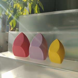 إسفنجة مكياج عالية الجودة ثلاثية القطع كبيرة الحجم خالية من اللاتكس متعددة الوظائف خاصة للرقبة فائقة النعومة - Product Image 1