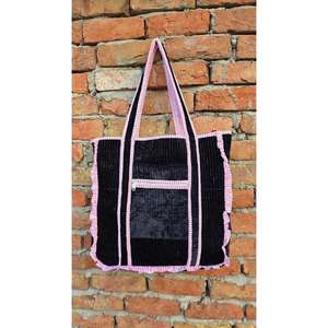 Bolsa de Viaje Acolchada de Algodón Hecha a Mano, con Estampado Tradicional, Elegante, Duradera y Espaciosa - Product Image 3