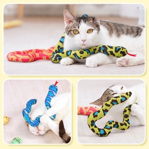 Giocattolo per Gatti in Peluche Morbido a Forma di Animale, Divertente Gioco Interattivo con Erba Gatta - Product Image 3