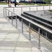 Vente en gros de designs de balustrades en marbre, balustrades de luxe en acier inoxydable pour villas, hôtels, escaliers et balcons