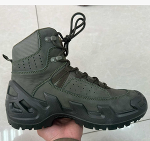 Bottes tactiques de combat mi-hautes TSB08 pour l'extérieur, noires, avec coque de protection renforcée, semelle antidérapante et résistante à l'usure, pour la randonnée en montagne - Product Image 3