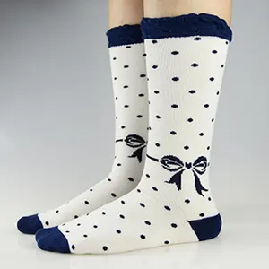 工厂热卖日本女孩靴子袜子学校女孩丝袜/定制图案袜子/定制标志袜子高品质