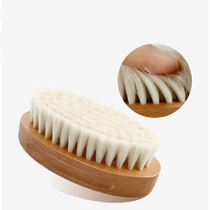Coffret Professionnel Naturel de Brosses Douces en Poils de Chèvre et Peigne en Bois Écologique pour Bébé, Soin Doux pour Cheveux et Peau de Nouveau-né - Product Image 3