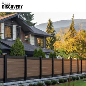 Clôture extérieure en WPC moderne, panneaux <span class=keywords><strong>de</strong></span> clôture <span class=keywords><strong>de</strong></span> jardin en WPC <span class=keywords><strong>de</strong></span> 8 pieds, panneaux <span class=keywords><strong>de</strong></span> clôture en WPC imperméables à co-extrusion, surface gaufrée pour l'extérieur - Product Image 4