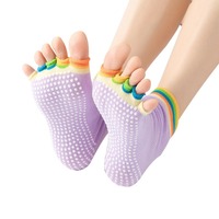 Vente en gros Chaussettes de yoga légères à bout ouvert arc-en-ciel Chaussettes de yoga colorées à cinq doigts Chaussettes de sport antidérapantes à bout fendu