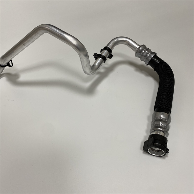 STZT 17227636880变速器冷却管全新热交换器油冷却器出水口宝马