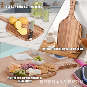 Tabla de cortar de madera maciza rectangular de forma irregular para servir en la cocina o deli, con asa. - Product Image 4