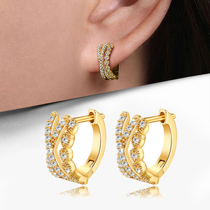 Orecchini a Cerchio Mini Rotondi per Donne, Accessori per Orecchie Semplici e alla Moda per Uso Quotidiano, Outfit Casual e Regalo - Product Image 1