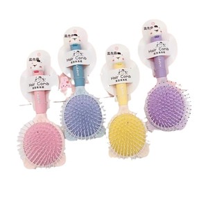 Peigne à cheveux Z-387 26,5x9cm Brosse de massage du cuir chevelu en plastique pour usage général - Product Image 3