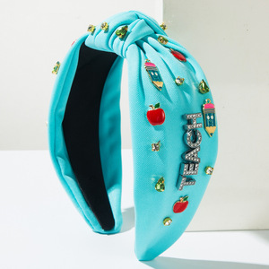 Diadema de moda para el regreso a clases con nudo de diamantes y dijes de manzana y lápiz para adolescentes - Product Image 5