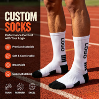 Chaussettes de sport personnalisées en coton blanc pour hommes, avec logo de marque XY Knitting, design jacquard antibactérien, chaussettes personnalisées.