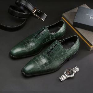 Zapatos Formales de Negocios para Hombre, de Cuero Genuino, Punta Cerrada, Sin Cordones, Diseño Repujado Pintado a Mano, Otoño 2026, Superventas - Product Image 2