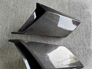 Aérations latérales de fenêtres en fibre de carbone sèche de style OEM très vendues pour Lamborghini LP700 LP720 - Product Image 3