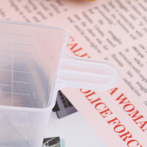 छोटे पैमाने पर 8 औंस 125g/250 मिली क्षमता पीप सामग्री के साथ बड़े प्लास्टिक बीकर - Product Image 5