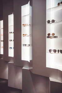 High End Glasses Display Rack Customized Steel <b>LED</b> <b>Lighting</b> for Optical Interior Decoration Design - Product Image 4