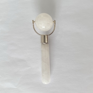 Rouleau facial en jade blanc pour massage du visage et réduction des rides - Product Image 2