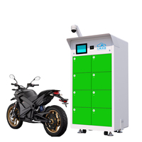Station d'échange de batteries verte à 8 emplacements, à maintenance frontale, pour utilisation en extérieur avec motos et scooters, avec fonction NFC