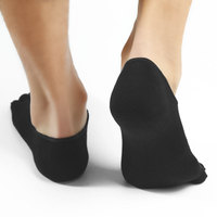 Vente en gros Logo personnalisé Cinq doigts Cinq orteils Chaussettes en coton Respirant Sans couture Invisible pour les jeunes Logo inférieur Position