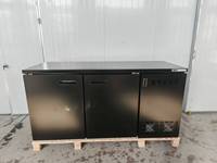 Machine à bière commerciale en acier inoxydable avec système de refroidissement double, refroidissement par ventilateur et distributeur de bière (kegerator)