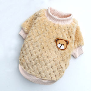 Vêtements de luxe pour animaux de compagnie <span class=keywords><strong>pull</strong></span> d'hiver mignon chien vêtements <span class=keywords><strong>velours</strong></span> seau ours impression peluche deux pattes chemise à carreaux pour chiot chat personnalisé - Product Image 1
