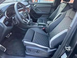 <span class=keywords><strong>Audi</strong></span> <span class=keywords><strong>Q3</strong></span> Gasolina SUV 2.0T Motor Turbo Automático 7 Velocidades DCT FWD/AWD Euro VI R18 Oscuro 5 Plazas Top Seminuevo 2024 - Product Image 5