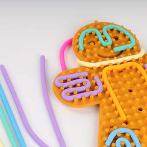 Nuevos juguetes de descompresión para niños, serie navideña, tablero de actividades sensoriales de silicona con forma de hombre de jengibre - Product Image 2