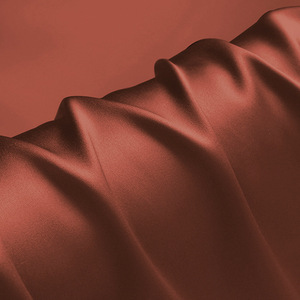 Tessuto in <span class=keywords><strong>Seta</strong></span> Crepe Satinata a Trama Liscia 30 Momme, Larghezza 114 cm, per Cheongsam, Pigiami, Camicie da Notte, Abiti e Abbigliamento da Sposa - Product Image 2