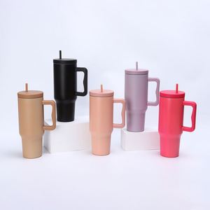 Gobelet isotherme en acier inoxydable de 40 oz avec poignée et paille, grande capacité, réutilisable, pour marques de détail, marque privée OEM - Product Image 2