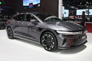 Zeekr 007GT AWD 2026: Auto Elettrica Intelligente a 5 Posti, 75kWh, Veicolo Sportivo di Nuova Generazione - Product Image 3