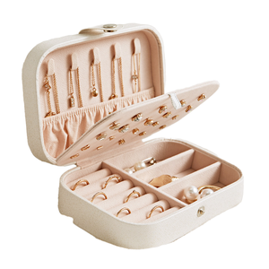 Boîte à bijoux de voyage portable de luxe avec logo personnalisé, boîte de rangement pour boucles d'oreilles, bracelets et colliers pour femmes - Product Image 3