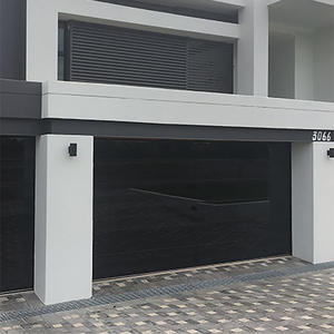 <span class=keywords><strong>Porte</strong></span> <span class=keywords><strong>de</strong></span> <span class=keywords><strong>garage</strong></span> <span class=keywords><strong>sectionnelle</strong></span> électrique automatique au design moderne en acier isolé antivol couleur chêne <span class=keywords><strong>doré</strong></span> pour villas à usage domestique - Product Image 4