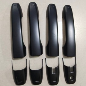 Cubierta de Manija Exterior para Puerta de Coche en Cromo y Negro, Nuevo Diseño, para Toyota Raize 2022 en Adelante - Product Image 2