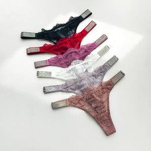 Slip a T da donna sexy a <span class=keywords><strong>vita</strong></span> <span class=keywords><strong>bassa</strong></span> con bordo in pizzo, intimo modellante push-up, con fondo in cotone, ecologico e traspirante - Product Image 1